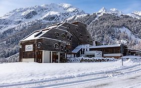 Blu Hotel Senales Zirm-Cristal